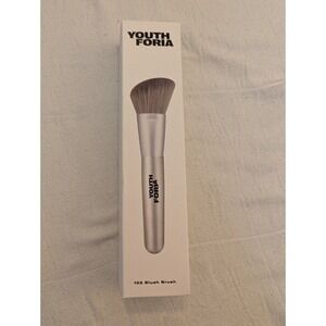 Youthforia 102‎ Blush Brush - Vegan Makeup Brush - Cosmetic Face Applicator